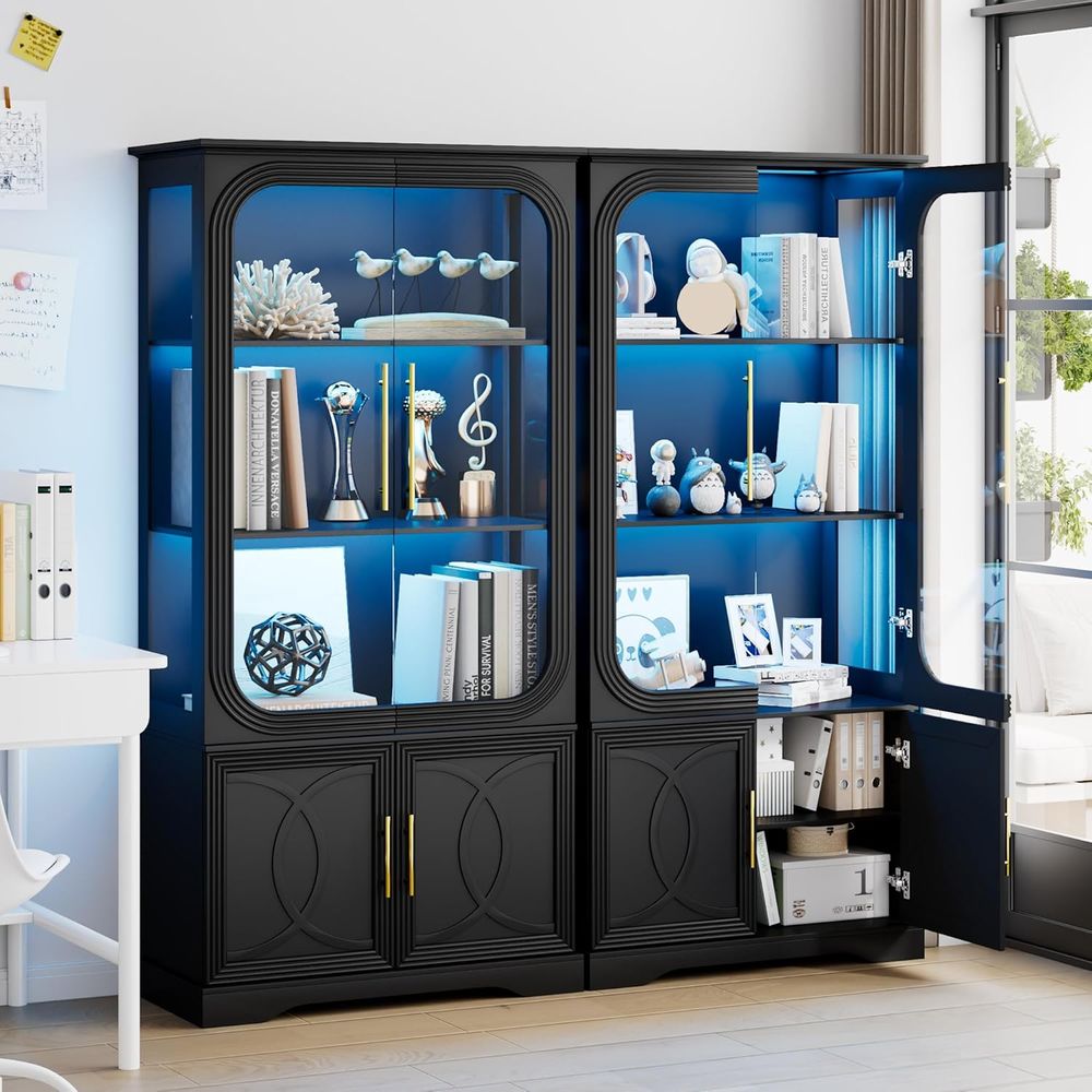 Lighting & Home Decor Studio Photos - Vitrine en bois à 2 portes