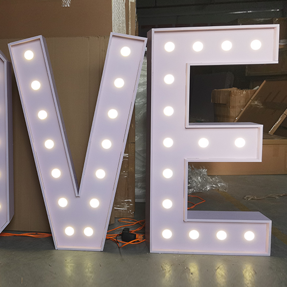 chapiteau éclairer lettre led  - Light Up Letters Marquee avis et prix