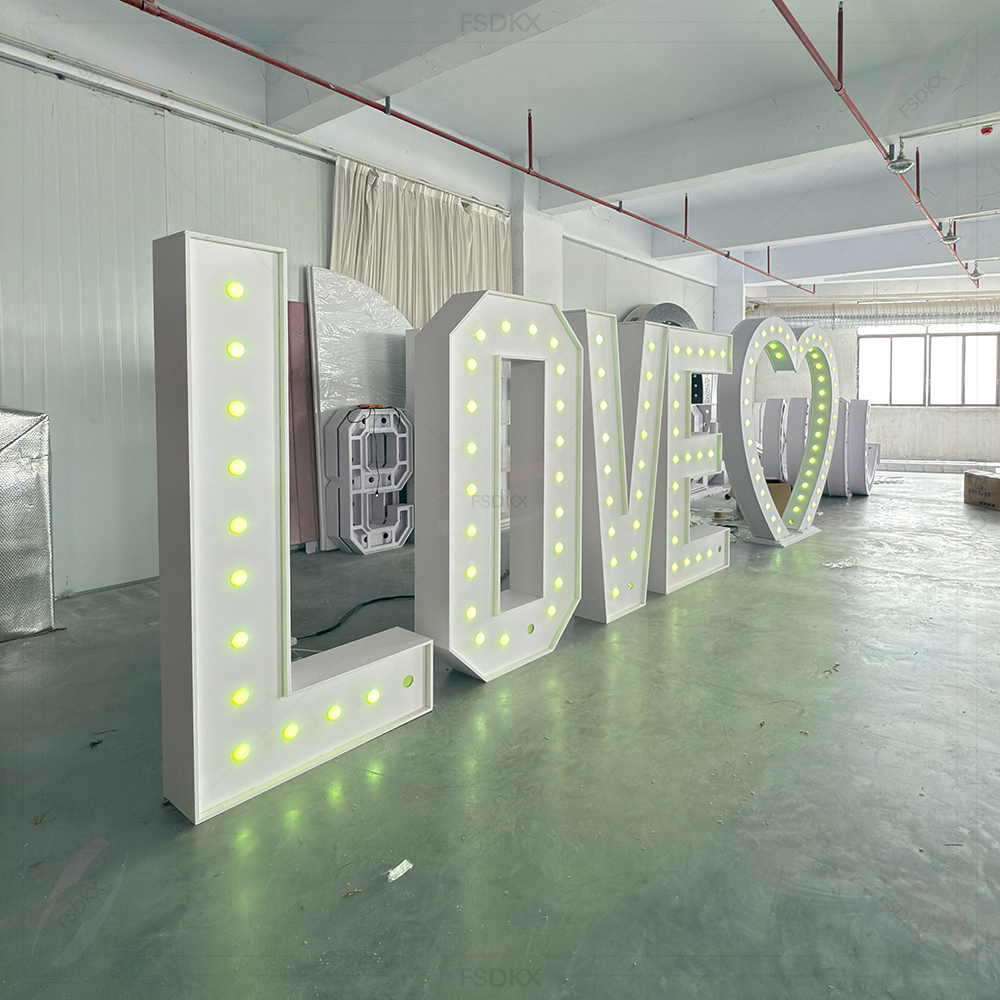Logo de taille personnalisé, g - Light Up Letters Marquee avis et prix